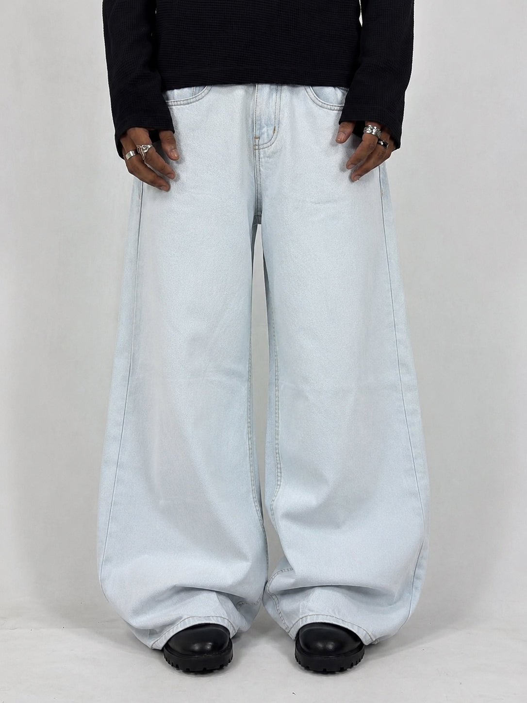 Half White Wide Leg