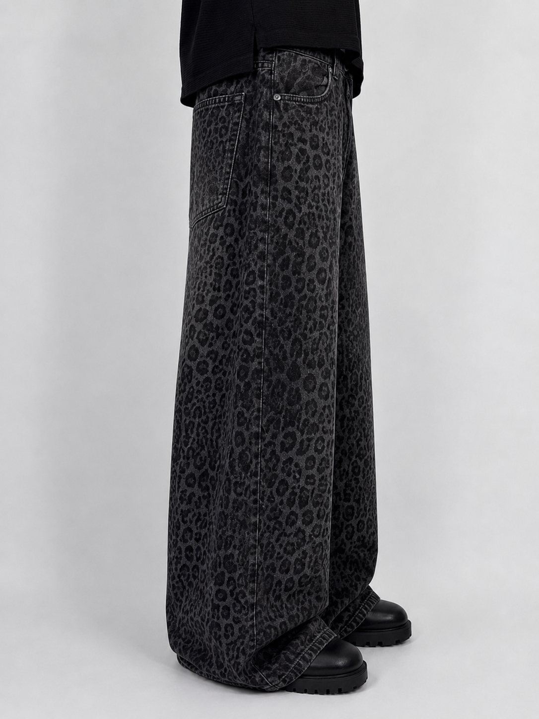 Mid Night Leopard Wide Leg