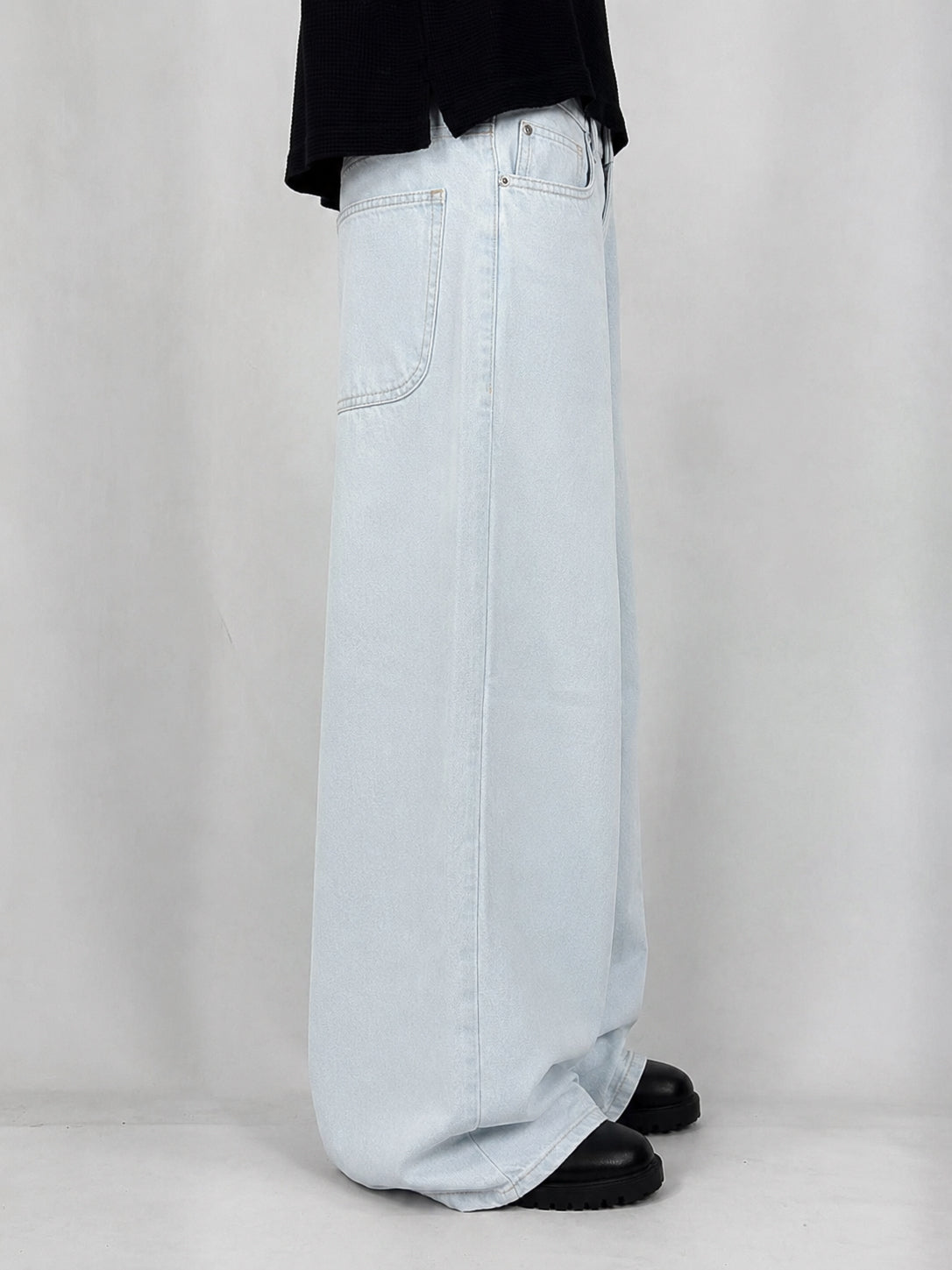 Half White Wide Leg